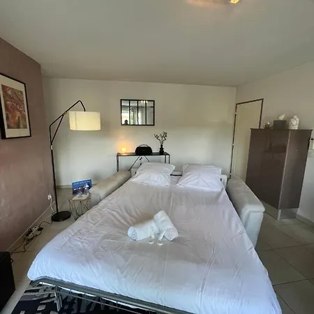 Apartment Modern For 4 People With Terrace *